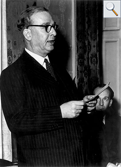 Jan van Krimpen speaking at the Museum Meermanno-Westreenianum